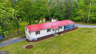 1510 COLD RUN VALLEY RD, Berkeley Springs, WV 25411