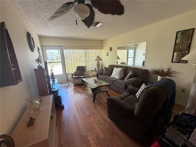 4345 TAHITIAN GARDENS CIRCLE C, Holiday, FL 34691