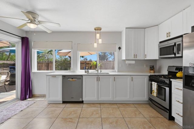 11089 Clairemont Mesa Blvd, Tierrasanta, CA 92124