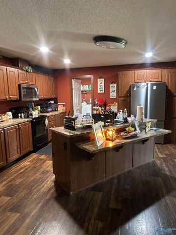 39 Dotson Road, Somerville, AL 35760