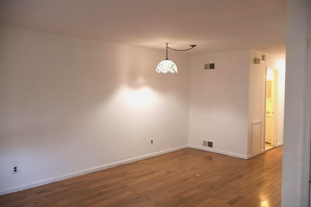 601 COUNTRY LN, Morton, PA 19070