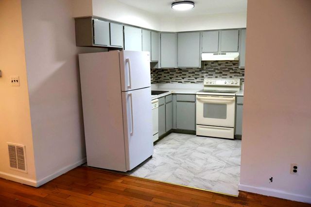 601 COUNTRY LN, Morton, PA 19070