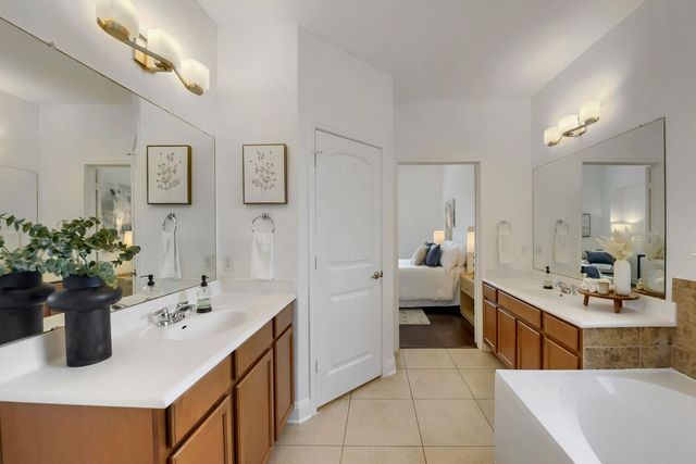 7924 Tusman DR, Austin, TX 78735