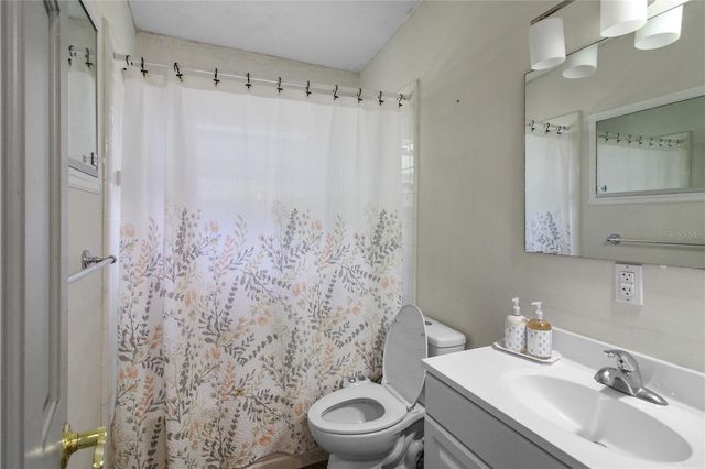 762 TEMPLE AVENUE, Orange City, FL 32763