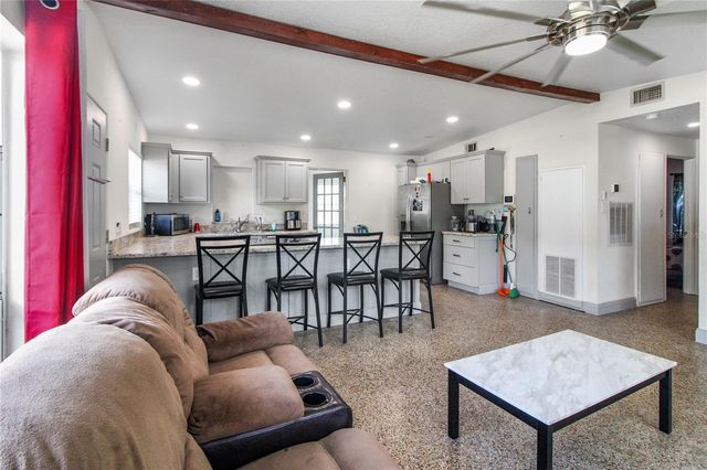 762 TEMPLE AVENUE, Orange City, FL 32763