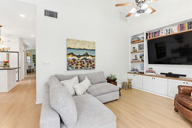 915 MAPLE STREET, New Smyrna Beach, FL 32169