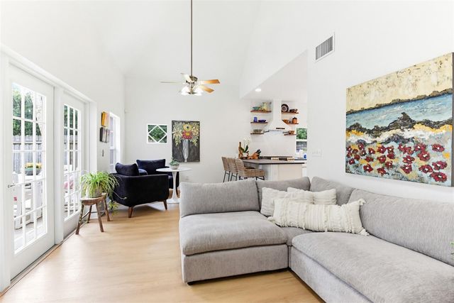 915 MAPLE STREET, New Smyrna Beach, FL 32169