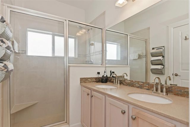 915 MAPLE STREET, New Smyrna Beach, FL 32169