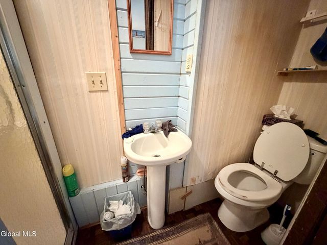 15 Jonathan Lane, Amsterdam, NY 12010