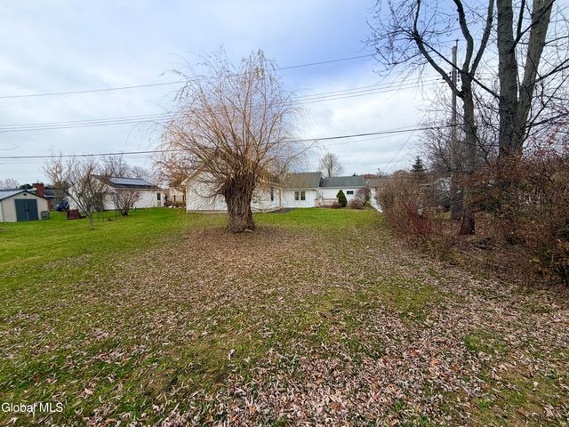 15 Jonathan Lane, Amsterdam, NY 12010