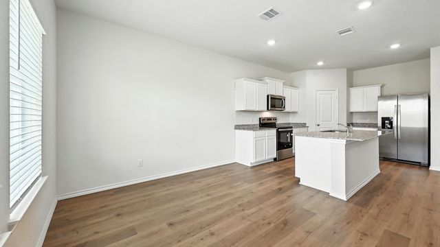 2215 = Bosque Trail, Crandall, TX 75114