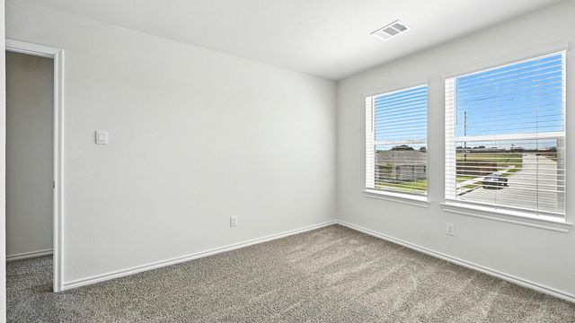 2215 = Bosque Trail, Crandall, TX 75114
