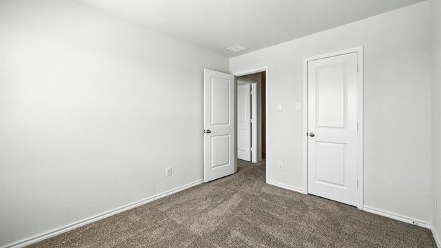 2215 = Bosque Trail, Crandall, TX 75114