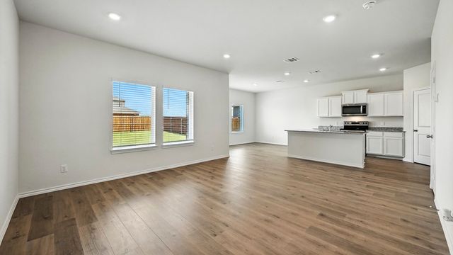 2215 = Bosque Trail, Crandall, TX 75114