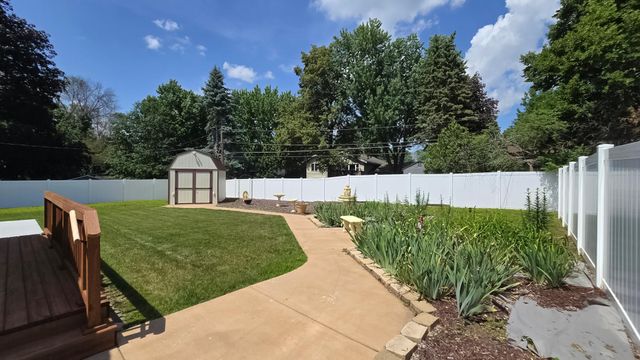 8362 81st Street Lane S, Cottage Grove, MN 55016
