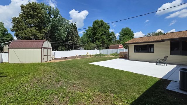 8362 81st Street Lane S, Cottage Grove, MN 55016