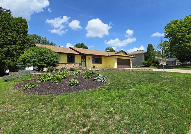 8362 81st Street Lane S, Cottage Grove, MN 55016