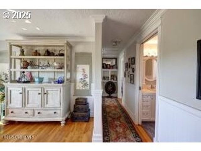 89796 SEA BREEZE Dr, Warrenton, OR 97146