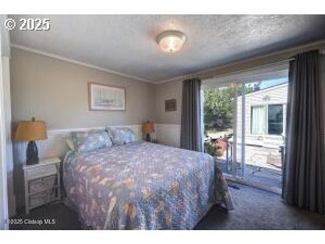 89796 SEA BREEZE Dr, Warrenton, OR 97146