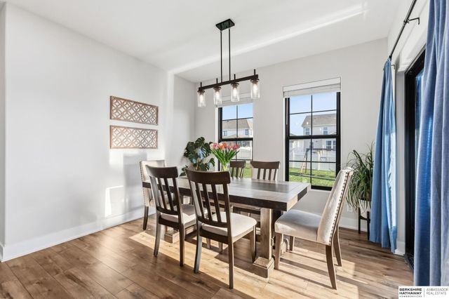 11511 Cooper Street, Papillion, NE 68046