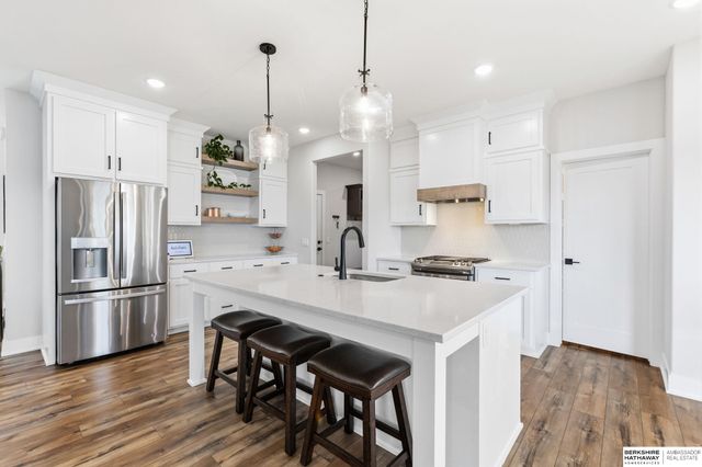 11511 Cooper Street, Papillion, NE 68046