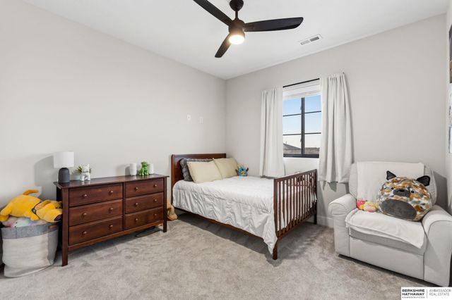 11511 Cooper Street, Papillion, NE 68046