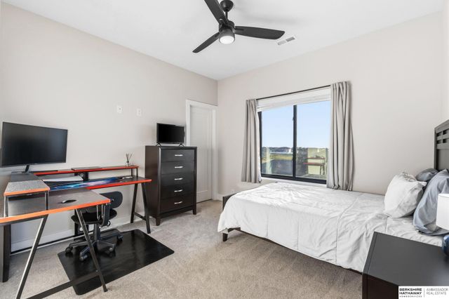11511 Cooper Street, Papillion, NE 68046