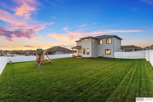 11511 Cooper Street, Papillion, NE 68046