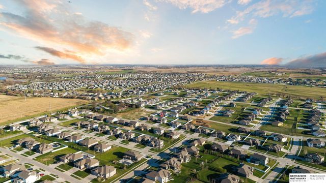 11511 Cooper Street, Papillion, NE 68046