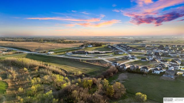 11511 Cooper Street, Papillion, NE 68046