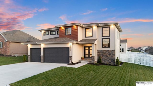 11511 Cooper Street, Papillion, NE 68046