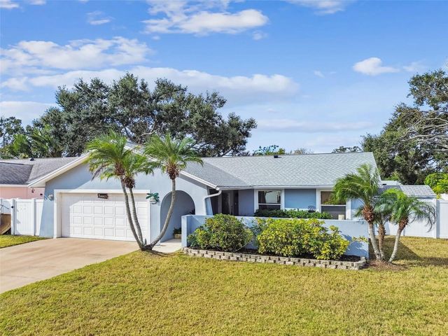 10038 82ND LANE, Seminole, FL 33777