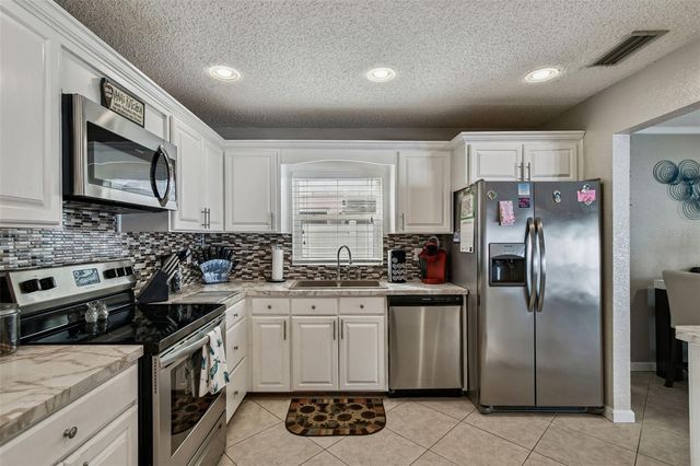 10038 82ND LANE, Seminole, FL 33777