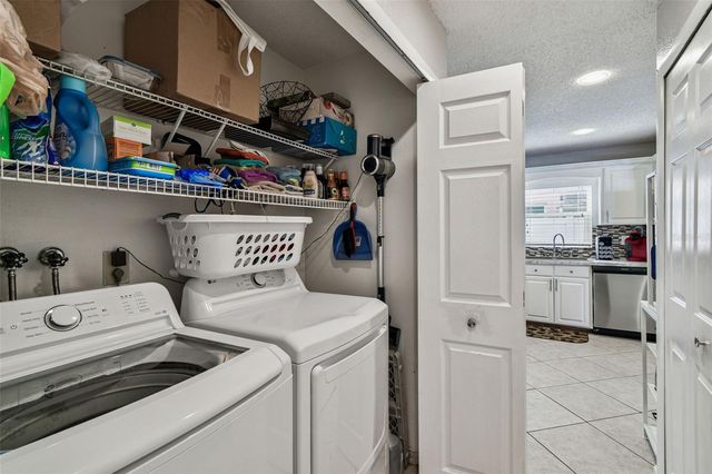 10038 82ND LANE, Seminole, FL 33777