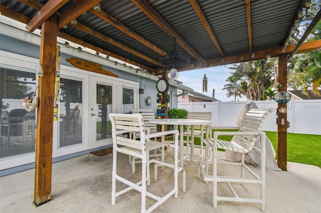 10038 82ND LANE, Seminole, FL 33777