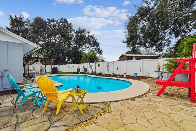 10038 82ND LANE, Seminole, FL 33777