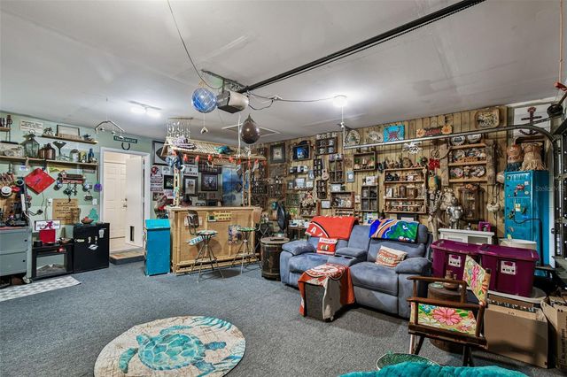 10038 82ND LANE, Seminole, FL 33777