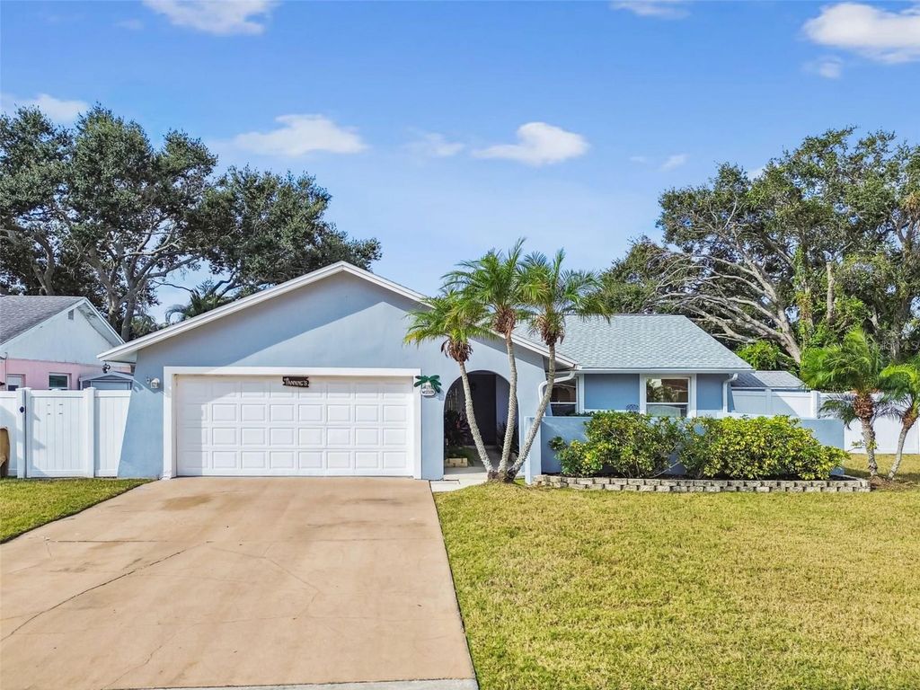 10038 82ND LANE, Seminole, FL 33777