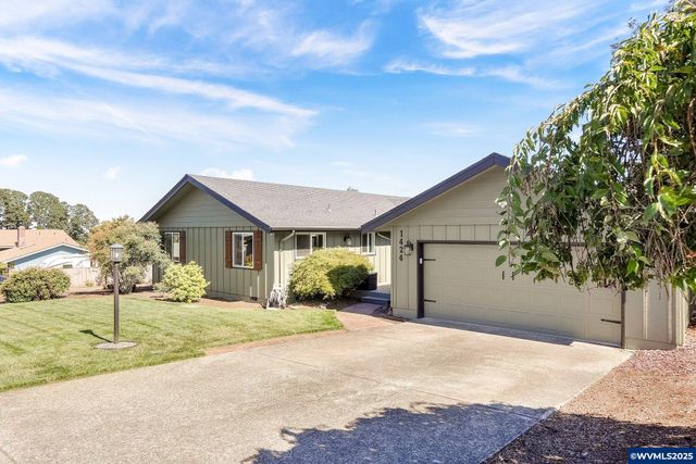 1424 35th Av NW, Salem, OR 97304