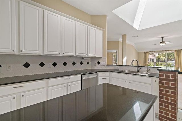 2538 Silent Shore Court, Richmond, TX 77406