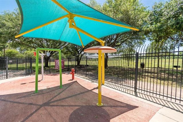 2538 Silent Shore Court, Richmond, TX 77406