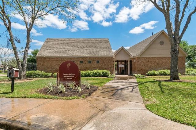 2538 Silent Shore Court, Richmond, TX 77406