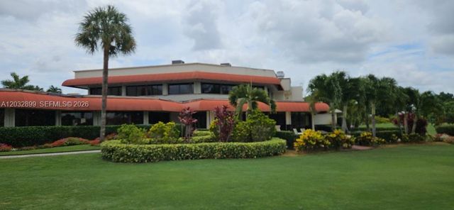 9823 S Hollybrook Lake Drive 310, Pembroke Pines, FL 33025