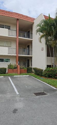 9823 S Hollybrook Lake Drive 310, Pembroke Pines, FL 33025