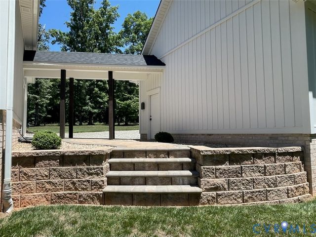 3669 Old River Trl, Powhatan, VA 23139