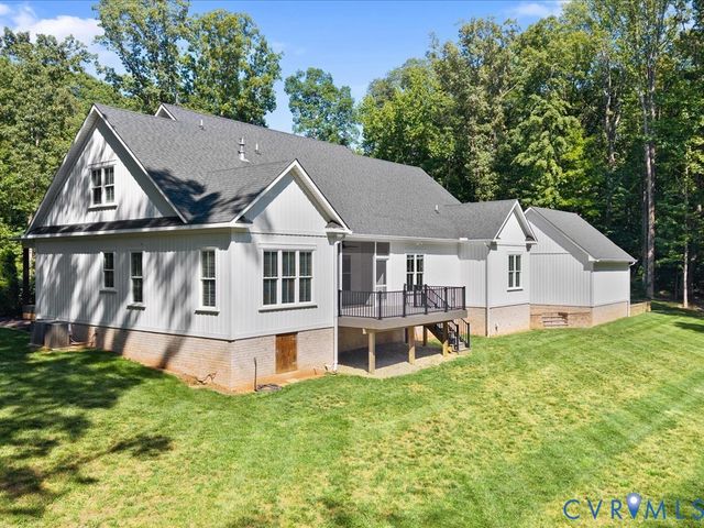 3669 Old River Trl, Powhatan, VA 23139