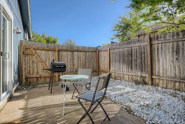 2007 Pipers Field DR A, Austin, TX 78758