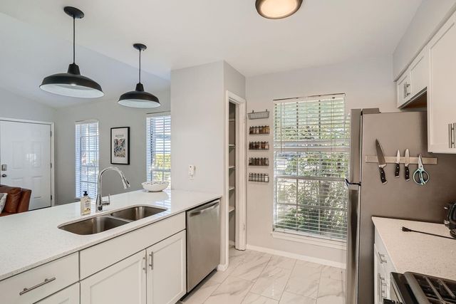 2007 Pipers Field DR A, Austin, TX 78758