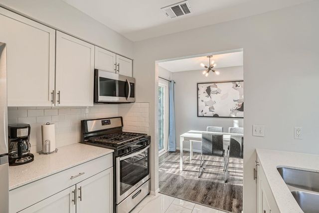 2007 Pipers Field DR A, Austin, TX 78758