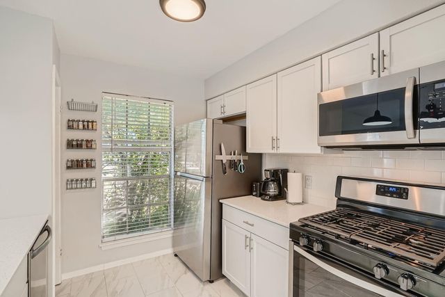 2007 Pipers Field DR A, Austin, TX 78758
